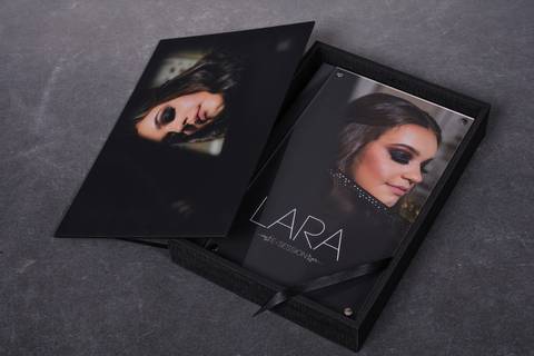 Álbuns Fotográficos Capa em Acrílico - Ensaio Fotográfico Lara 15 anos no Centro Histórico de Santos S.P'