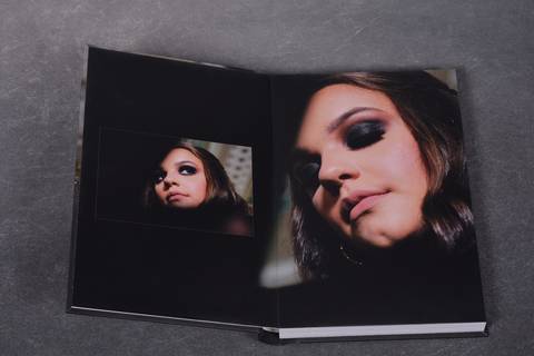 Álbuns Fotográfico com laminação fosco UV - Ensaio Fotográfico Debutante - Lara 15 anos no Centro Histórico de Santos'