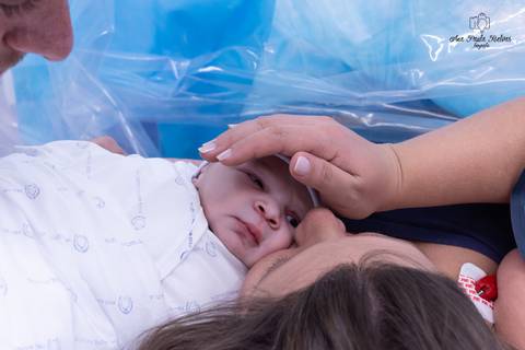 Conhecendo o rostinho da Mamãe
Parto do João Gustavo'