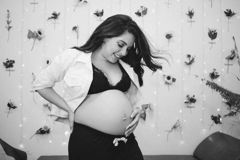 ensaio gestante, book gestante, ensaio externo, fotos de grávida, fotos de gestante, ensaio gestante externo, ensaio gestante em casa, book em casa, ensaio fotográfico em casa, ensaio lifestyle, ensaio família, gestante, moda gestante'