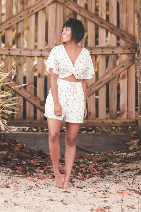 ensaio fotográfico pessoal, fotografia de moda, fotografia de blogueira, fotos de blogueira, look do dia, fotos de look, fotos na praia, fotos de blogueira na praia, fotografia para marca de roupa, foto de modelo, fotografa de blogueira'