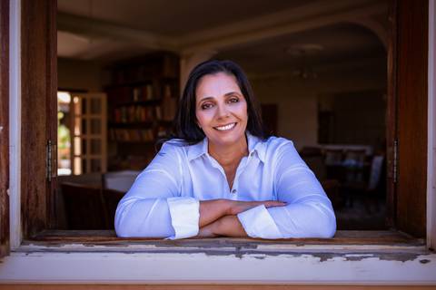 Ensaio feminino feito na casa da cliente'