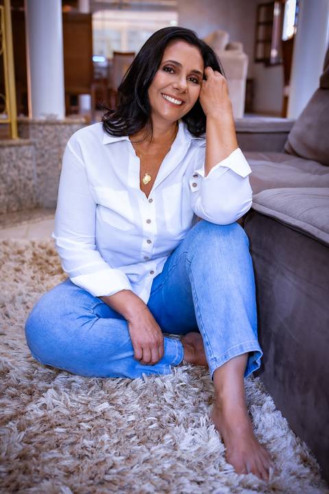 Ensaio feminino feito na casa da cliente'