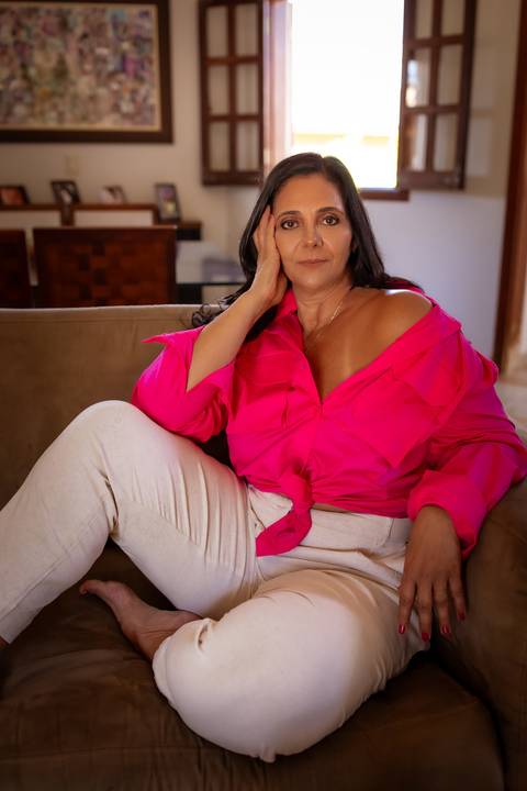 Ensaio feminino feito na casa da cliente'