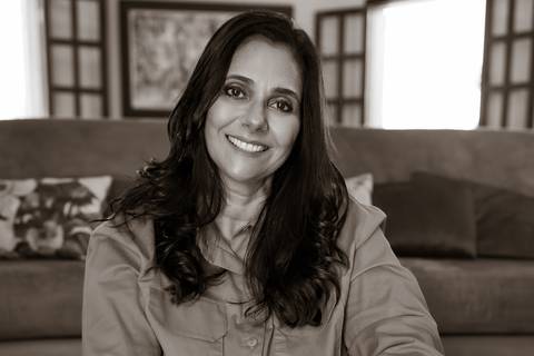 Ensaio feminino feito na casa da cliente'