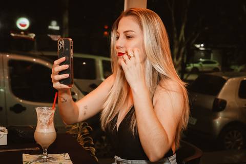 Foto de Evento na cidade de Bom Despacho/MG. Kampala Gastrobar. Fotógrafa de evento.'