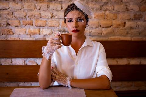 Ensaio Feminino. Foto romântica. Foto estilo francês. Fotografia feminina.'