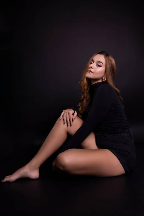 Ensaio mãe e filha. Fotografia Feminina. Fotos para Dia das Mães. Fotos de Estúdio. Mãe e Filha.'