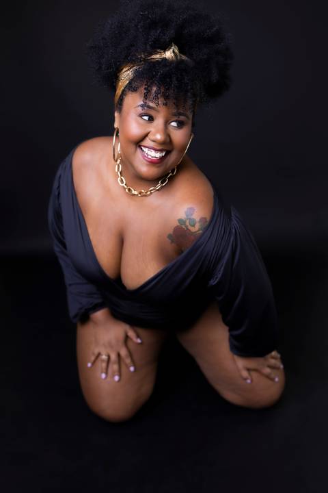 Modelo Negra. Modelo Plus Size. Ensaio Feminino'