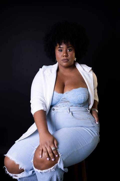 Modelo Negra. Modelo Plus Size. Ensaio Feminino'