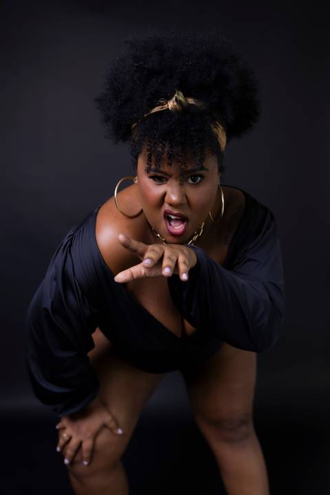 Modelo Negra. Modelo Plus Size. Ensaio Feminino'