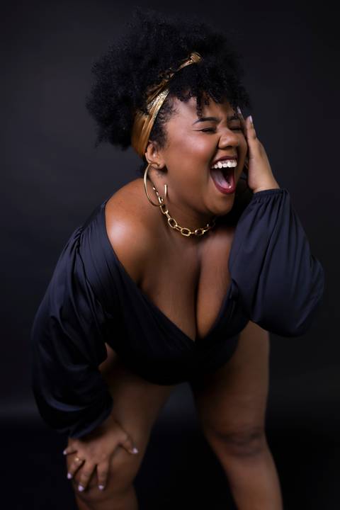 Modelo Negra. Modelo Plus Size. Ensaio Feminino'