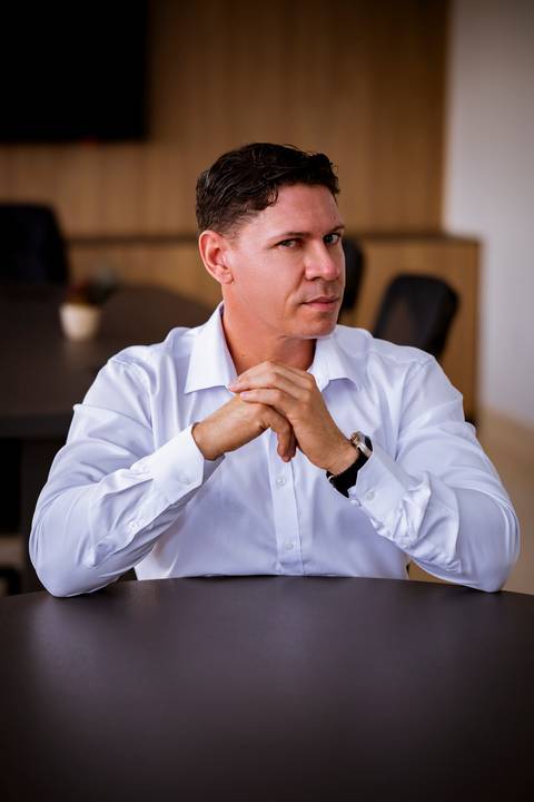 Ensaio Corporativo. Ensaio em Bom Despacho. Fotos profissionais. Marketing'