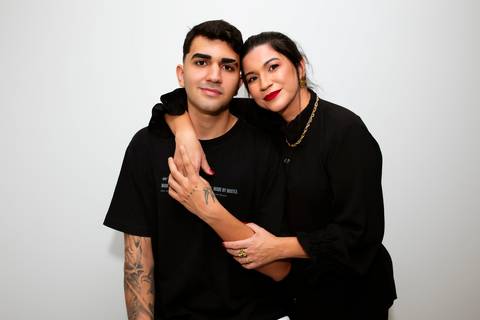 Ensaio Feminino. Fotos Dia das Mães. Bom Despacho. Fotos Estúdio.'