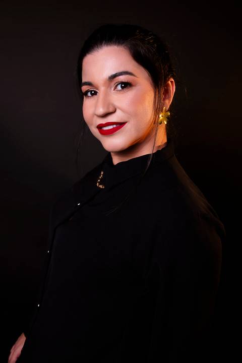 Ensaio Feminino. Fotos Dia das Mães. Bom Despacho. Fotos Estúdio.'