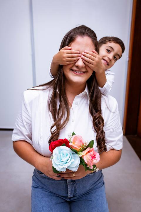 Ensaio Feminino. Fotos de Estúdio. Foto Dia das mães. Mãe e filho.'