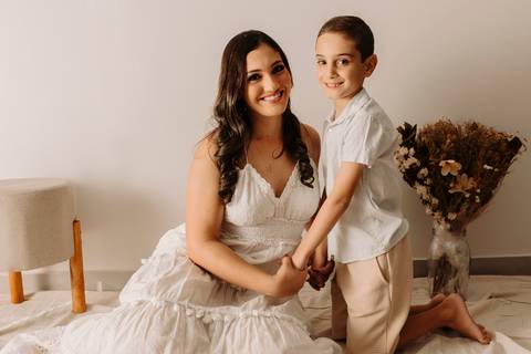 Dia das Mães. Ensaio de família. Fotos sensuais. Fotos de casal. Renata Bridges. Bom Despacho.'