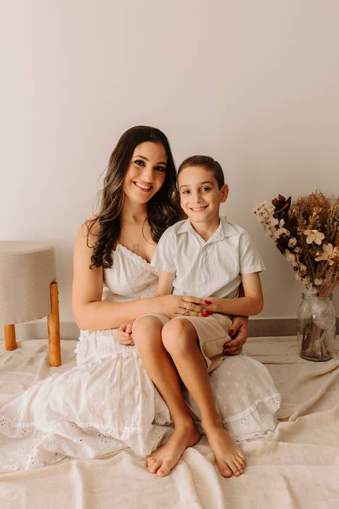 Dia das Mães. Ensaio de família. Fotos sensuais. Fotos de casal. Renata Bridges. Bom Despacho.'