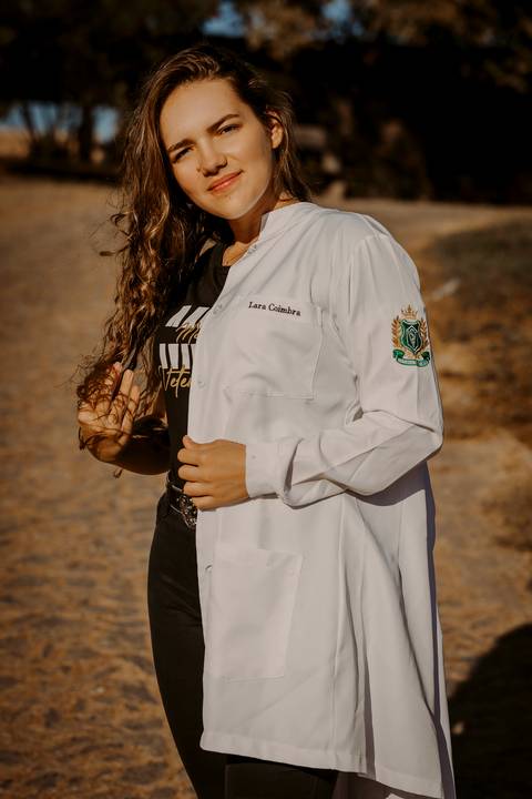 Ensaio feminino. medicina veterinária. médica veterinária. fotos externas. fotos de médica. renata bridges photo. bom despacho'