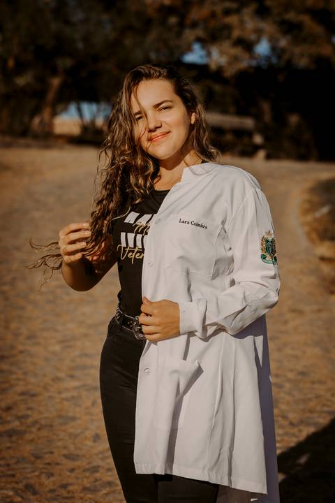 Ensaio feminino. medicina veterinária. médica veterinária. fotos externas. fotos de médica. renata bridges photo. bom despacho'