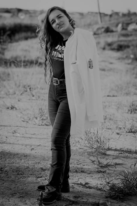 Ensaio feminino. medicina veterinária. médica veterinária. fotos externas. fotos de médica. renata bridges photo. bom despacho'