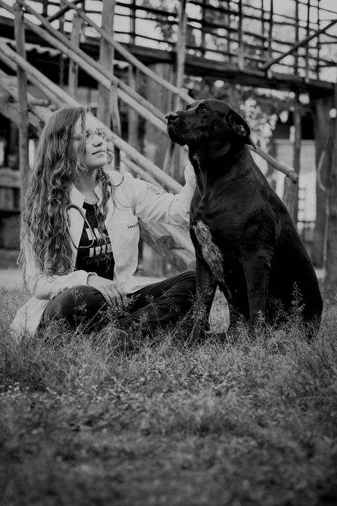 Ensaio feminino. medicina veterinária. médica veterinária. fotos externas. fotos de médica. renata bridges photo. bom despacho'