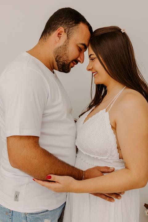 Ensaio Feminino. Ensaio de Gestante. Bom Despacho. Fotos de estúdio. Renata Bridges Chá revelação'