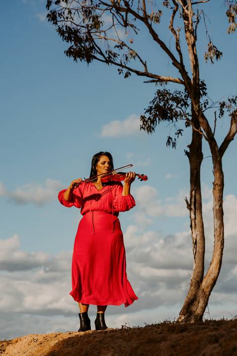 Ensaio feminino. ensaio feminino externo. ensaio na natureza. fotos femininas. fotos mulheres maduras. renata bridges photo. bom despacho'
