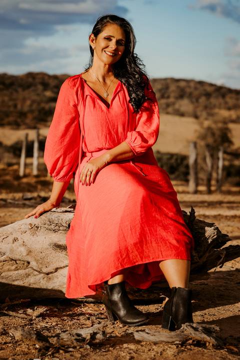 Ensaio feminino. ensaio feminino externo. ensaio na natureza. fotos femininas. fotos mulheres maduras. renata bridges photo. bom despacho'