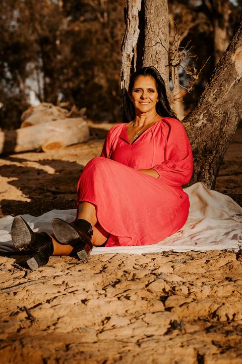 Ensaio feminino. ensaio feminino externo. ensaio na natureza. fotos femininas. fotos mulheres maduras. renata bridges photo. bom despacho'