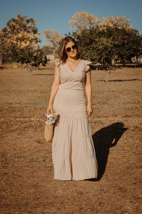 Ensaio feminino. Fotos de família. dom erminio. brasília. distrito federal. lago paranoá. vestido branco. natureza. foto ar livre. renata bridges.'