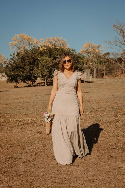 Ensaio feminino. Fotos de família. dom erminio. brasília. distrito federal. lago paranoá. vestido branco. natureza. foto ar livre. renata bridges.'