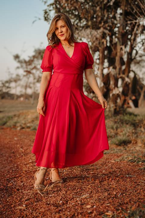 Ensaio feminino. Fotos de família. dom erminio. brasília. distrito federal. lago paranoá. vestido branco. natureza. foto ar livre. renata bridges.'