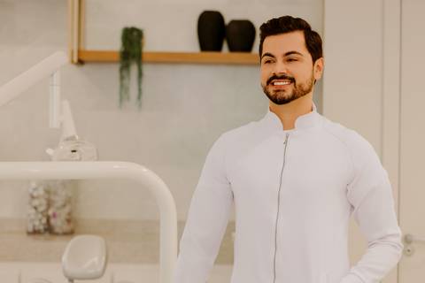 Dentista. Bom Despacho. Foto de jaleco. Renata Bridges Photo. melhor fotógrafa'