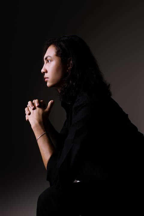 Fotos corporativas. Fotos de estúdio. Roupa preta. Dentista. botox. renata bridges.'