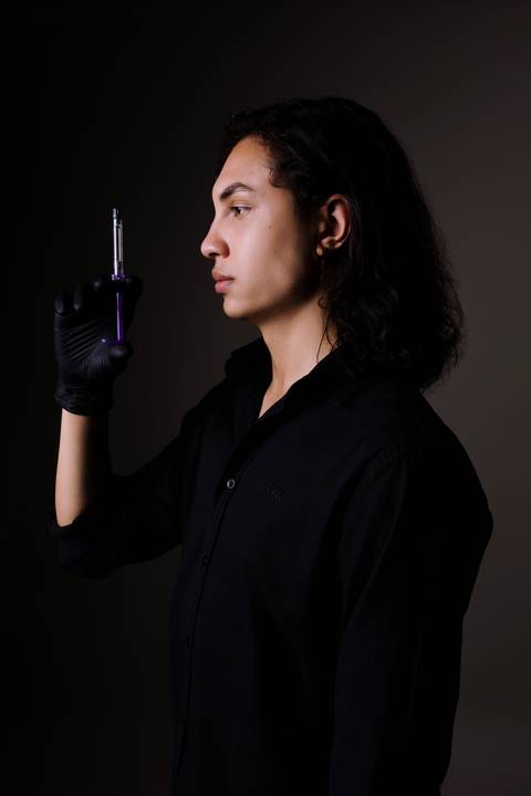 Fotos corporativas. Fotos de estúdio. Roupa preta. Dentista. botox. renata bridges.'