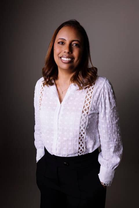 Fotos corporativas. Fotos de estúdio. terapeuta. Dentista. botox. renata bridges. dupla. casal. mae e filho'