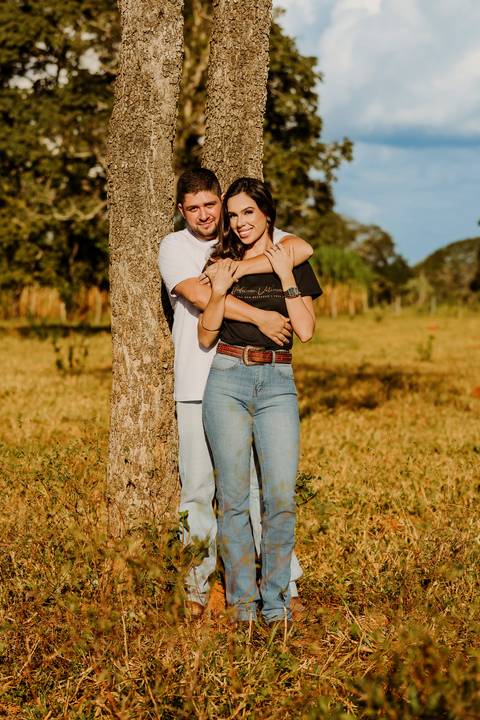 cavalo médica veterinária foto feminina renata bridges bom despacho natureza de dia jaleco branco roupa preta chapeu família pais pai e mãe namorado marido'