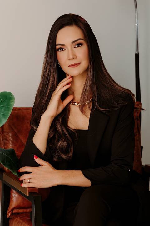 ensaio de marca pessoal fotos estúdio bom despacho renata bridges photo melhor roupa social fotografia profissional '