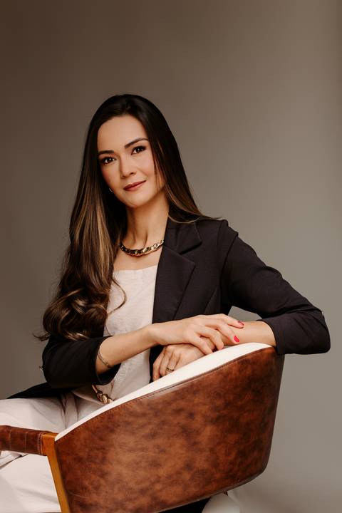 ensaio de marca pessoal fotos estúdio bom despacho renata bridges photo melhor roupa social fotografia profissional '