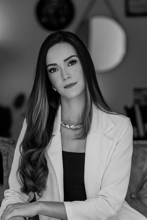 ensaio de marca pessoal fotos estúdio bom despacho renata bridges photo melhor roupa social fotografia profissional '