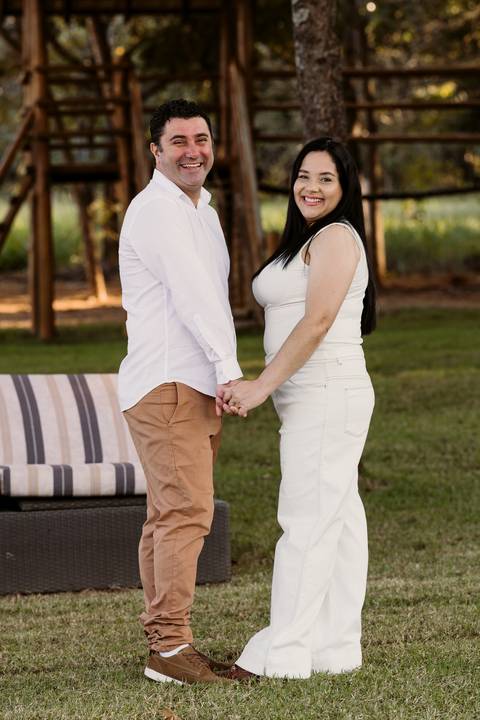 ensaio família sobrinho sobrinha filhos pais irmãos cunhada natureza árvore tarde sol renata bridges photo preto e branco foto colorida moema minas gerais '