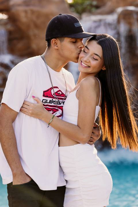ensaio família sobrinho sobrinha filhos pais irmãos cunhada natureza árvore tarde sol renata bridges photo preto e branco foto colorida moema minas gerais '