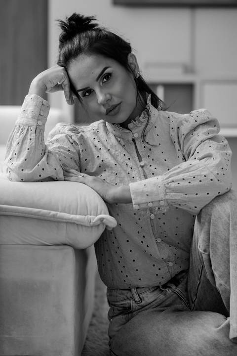 Ensaio marca pessoal bom despacho corporativo roupa preta terninho em casa renata bridges photo bd mg'