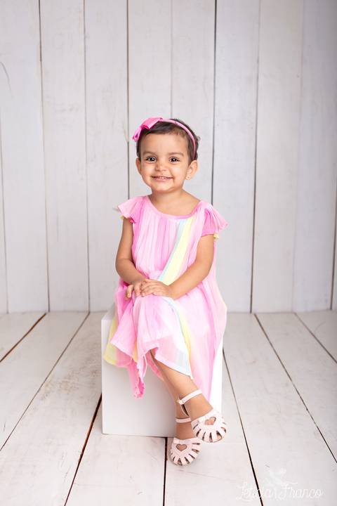 ensaio infantil em estúdio arco iris'