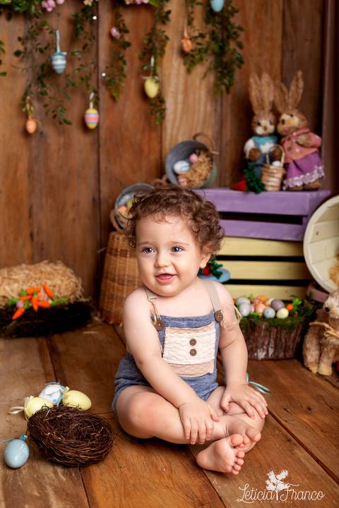 ensaio de páscoa em brasilia leticia franco fotografia df lago sul jardim botanico candy colors coelhos orelha de coelho acompanhamento bebe baby book primeiro ano milestones '
