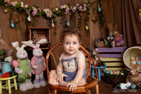 ensaio de páscoa em brasilia leticia franco fotografia df lago sul jardim botanico candy colors coelhos orelha de coelho acompanhamento bebe baby book primeiro ano milestones '