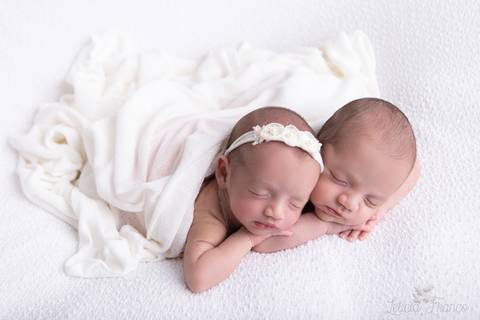 newborn ensaio de gemeos casalreborn bebês recém nascidos em brasilia lago sul jardim botanico df'