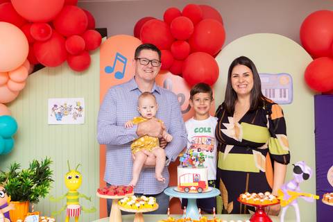 festa infantil 5 anos galinha pintadinha banda naftalinas cole guara df brasilia decoração fotografia infantil'