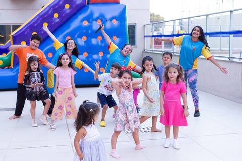festa infantil 5 anos galinha pintadinha banda naftalinas cole guara df brasilia decoração fotografia infantil'